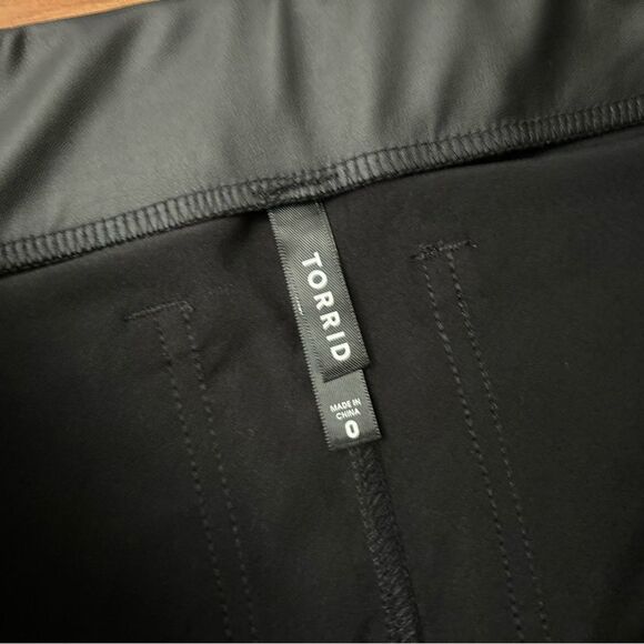 Torrid black faux leather thin leggings - Picture 4 of 4